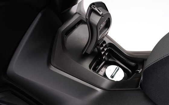 Gebrauchtmotorrad Honda Forza 125 - Bild 7