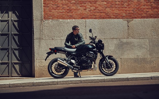 Neufahrzeug Kawasaki Z900 RS - Bild 14