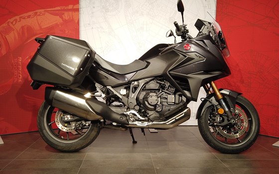 Gebrauchtmotorrad Honda NT1100 DCT Electronic Suspension - Bild 1