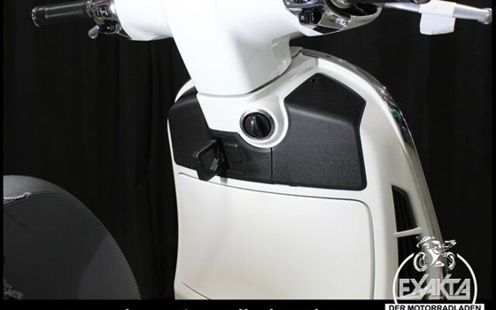 Neufahrzeug Vespa GTS 125 Super - Bild 10