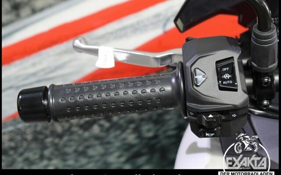 Neufahrzeug Aprilia SR GT 125 - Bild 16