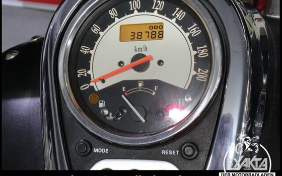 Gebrauchtmotorrad Kawasaki VN 900 Classic - Bild 11