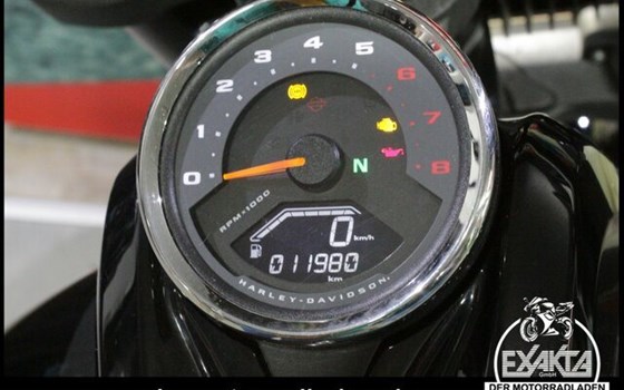 Gebrauchtmotorrad Harley-Davidson Softail Fat Bob FXFB - Bild 11
