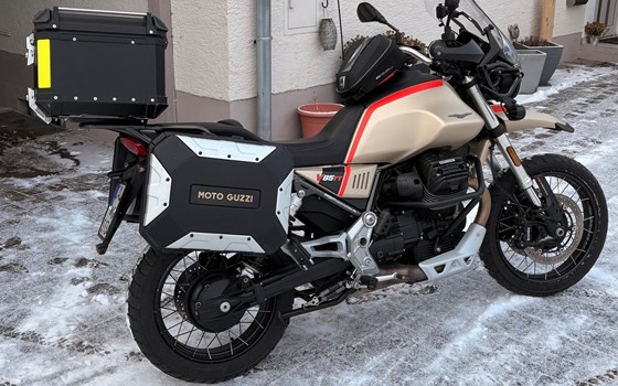 Gebrauchtmotorrad Moto Guzzi V85 TT Travel - Bild 1