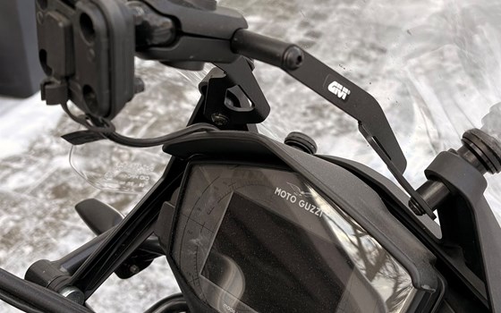 Gebrauchtmotorrad Moto Guzzi V85 TT Travel - Bild 10