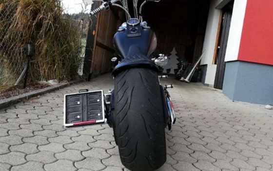 Gebrauchtmotorrad Harley-Davidson Softail Custom FXSTC - Bild 3