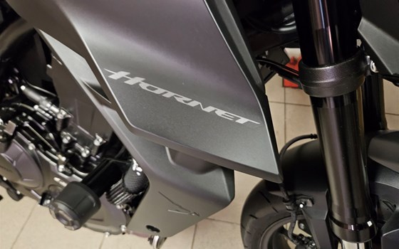 Gebrauchtmotorrad Honda CB750 Hornet - Bild 4