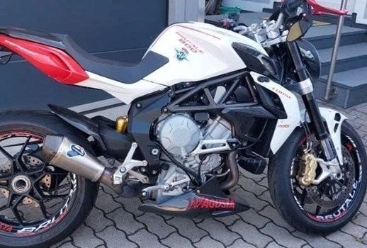 Gebrauchtmotorrad MV Agusta Brutale 800 - Bild 1