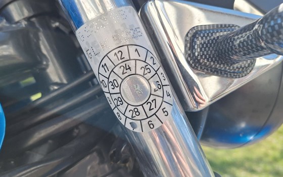 Gebrauchtmotorrad Kawasaki ZR-7 - Bild 6