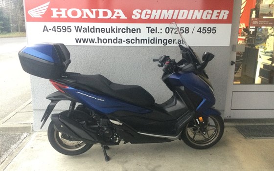 Gebrauchtmotorrad Honda Forza 350 - Bild 2