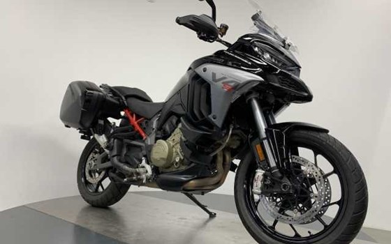 Gebrauchtmotorrad Ducati Multistrada V4 S - Bild 3
