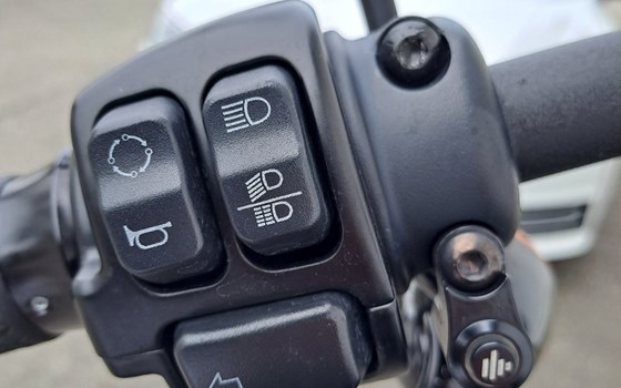 Gebrauchtmotorrad Harley-Davidson Softail Street Bob FXBB - Bild 18