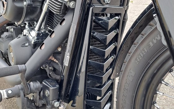 Gebrauchtmotorrad Harley-Davidson Softail Street Bob FXBB - Bild 2