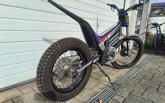 Motorrad Occasion EM EPURE Race - Bild 2