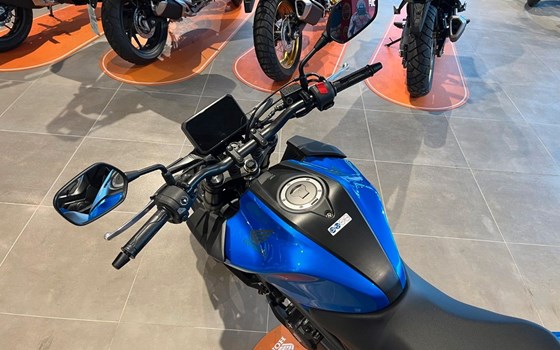 Gebrauchtmotorrad Honda CB125R - Bild 6