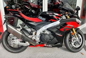 Aprilia RSV 4 Factory