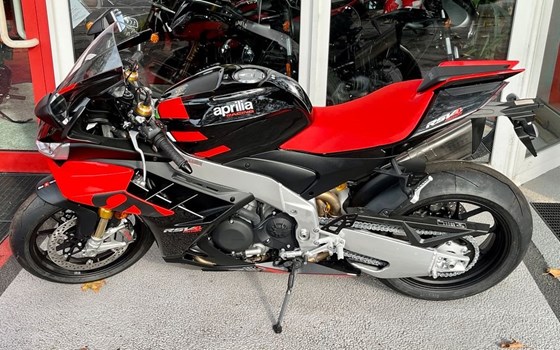 Gebrauchtmotorrad Aprilia RSV 4 Factory - Bild 6