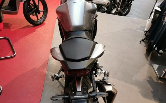 Gebrauchtmotorrad Honda CB750 Hornet - Bild 5