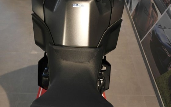 Gebrauchtmotorrad Honda NT1100 - Bild 5