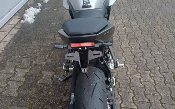 Gebrauchtmotorrad Suzuki GSX-8S - Bild 4