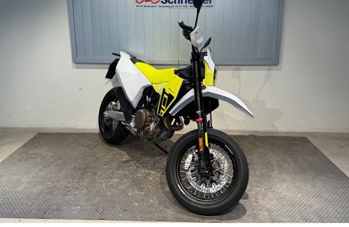 Neumotorrad Husqvarna 701 Supermoto