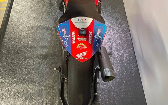 Gebrauchtmotorrad Honda CBR1000RR-R Fireblade - Bild 8