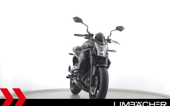 Gebrauchtmotorrad Kawasaki ER-6n - Bild 11