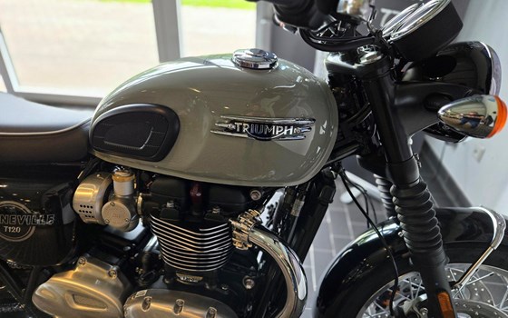 Neufahrzeug Triumph Bonneville T120 - Bild 10