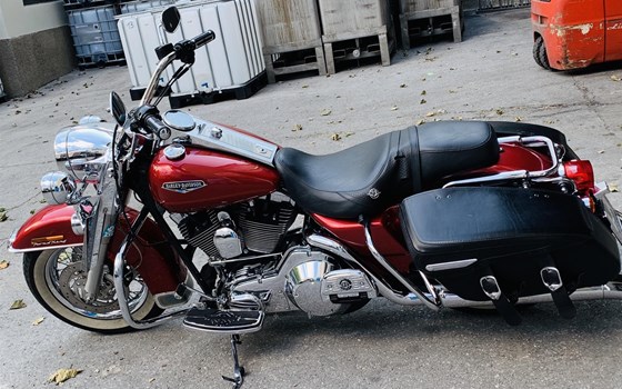 Gebrauchtmotorrad Harley-Davidson Road King Classic FLHRC - Bild 2