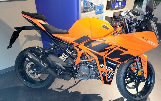 Neufahrzeug KTM RC 125 - Bild 4