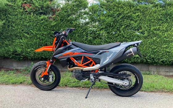 Gebrauchtmotorrad KTM 690 SMC R - Bild 2
