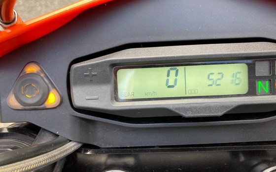 Gebrauchtmotorrad KTM 690 SMC R - Bild 7