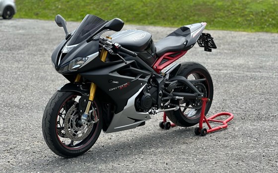 Gebrauchtmotorrad Triumph Daytona 675 R - Bild 3