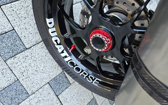 Gebrauchtmotorrad Ducati Streetfighter S - Bild 14