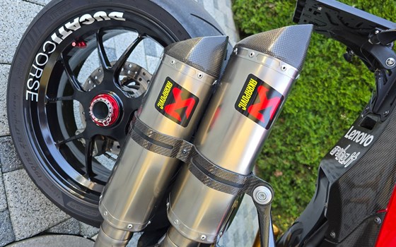 Gebrauchtmotorrad Ducati Streetfighter S - Bild 17