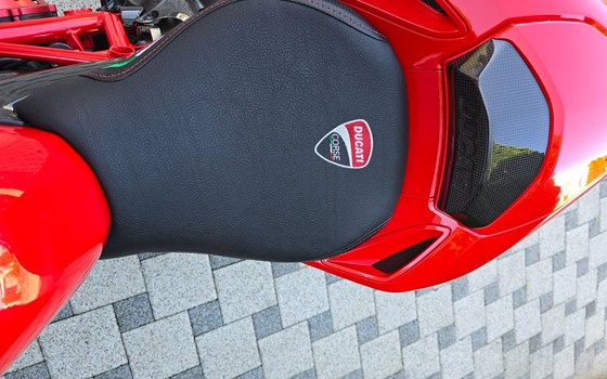 Gebrauchtmotorrad Ducati Streetfighter S - Bild 5
