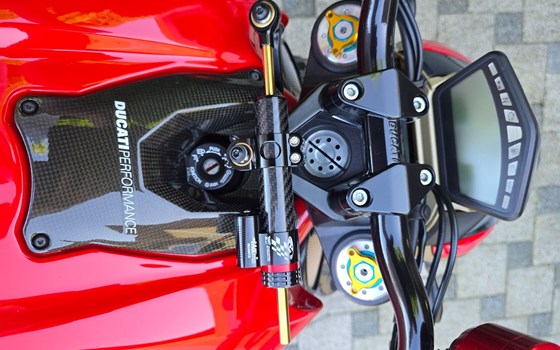 Gebrauchtmotorrad Ducati Streetfighter S - Bild 6