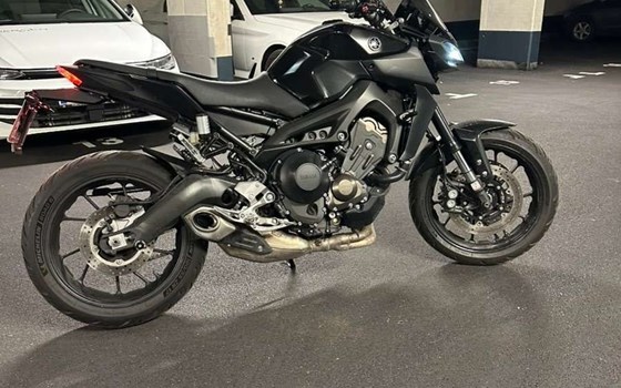 Gebrauchtmotorrad Yamaha MT-09 - Bild 1
