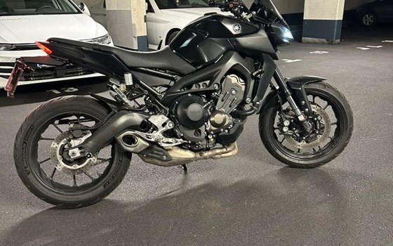 Gebrauchtmotorrad Yamaha MT-09 - Bild 1