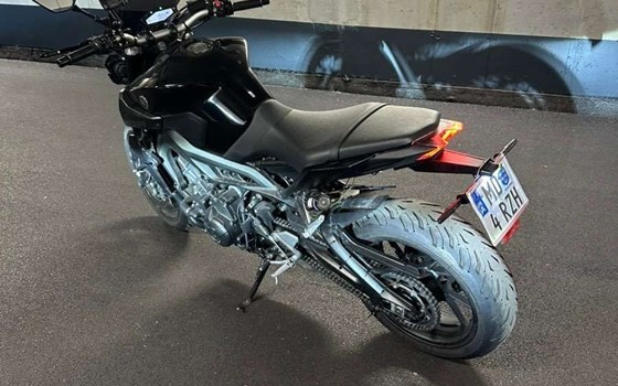 Gebrauchtmotorrad Yamaha MT-09 - Bild 3