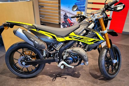 Rieju MRT 50 All Black