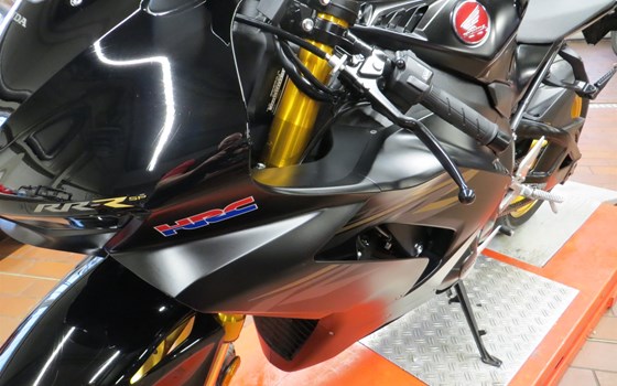 Gebrauchtmotorrad Honda CBR1000RR-R Fireblade SP - Bild 13