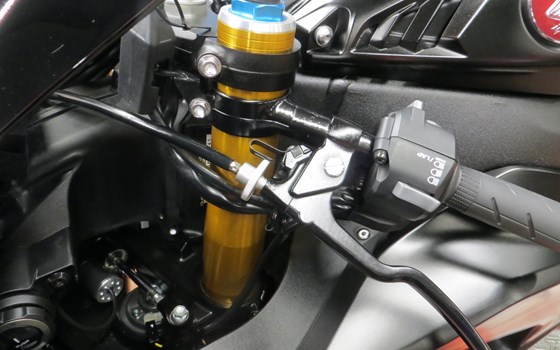 Gebrauchtmotorrad Honda CBR1000RR-R Fireblade SP - Bild 16