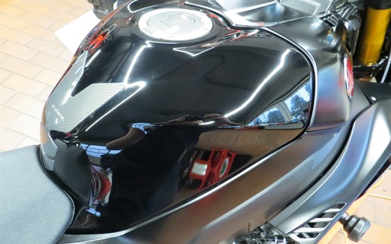 Gebrauchtmotorrad Honda CBR1000RR-R Fireblade SP - Bild 6