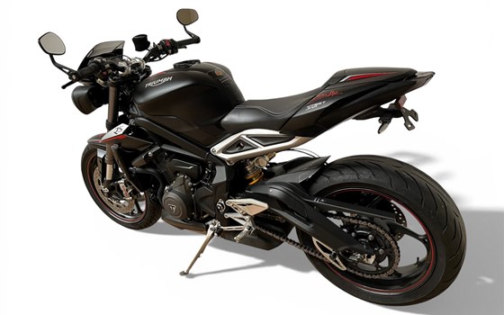 Gebrauchtmotorrad Triumph Street Triple 765 RS - Bild 12