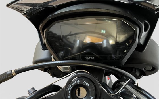 Gebrauchtmotorrad Triumph Street Triple 765 RS - Bild 8