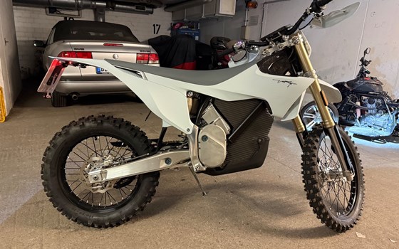 Gebrauchtmotorrad Stark Future Varg EX - Bild 1