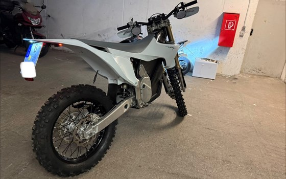 Gebrauchtmotorrad Stark Future Varg EX - Bild 2