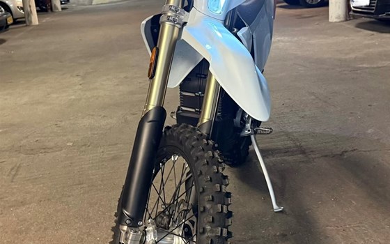 Gebrauchtmotorrad Stark Future Varg EX - Bild 6