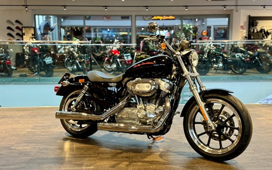 Gebrauchtmotorrad Harley-Davidson Sportster XL 883 L SuperLow - Bild 2